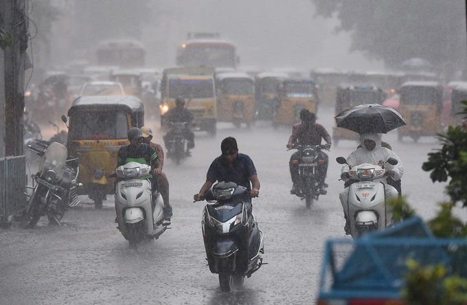 Is there rain in Maharashtra today?