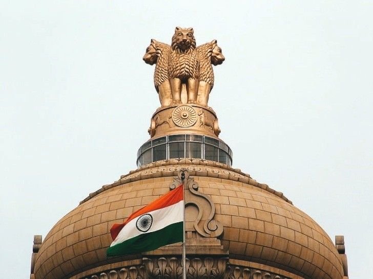 What are the latest government circulars from Maharashtra?